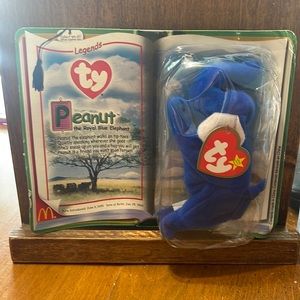 Peanut the royal blues elephant - McDonald’s